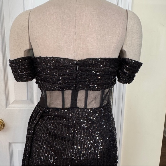 Ieena for Mac Duggal Sequin Gown Size 4 | Black Off-Shoulder Corset Dress - Picture 5 of 15